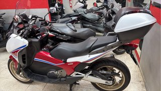 Honda Integra 750 - Perfecto Estado