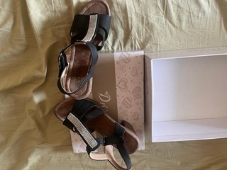 Sandalias Negras Plataforma Talla 38