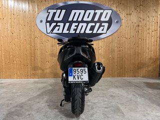 Kymco AK 550 Negro