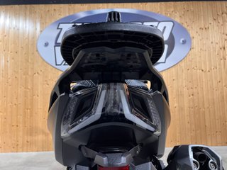 Kymco AK 550 Negro