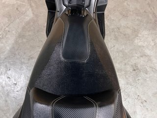 Kymco AK 550 Negro
