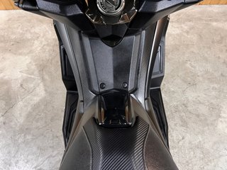 Kymco AK 550 Negro