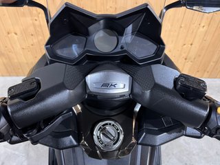 Kymco AK 550 Negro