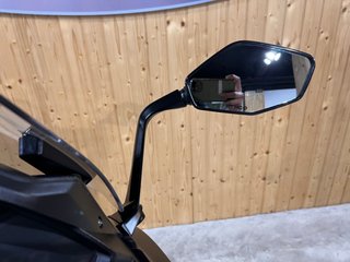Kymco AK 550 Negro