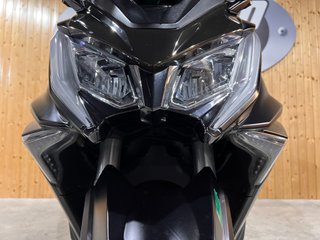 Kymco AK 550 Negro