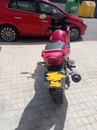 MOTO KYMCO QUANNON 125cc Roja y Negra