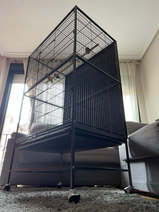 Jaula grande para pájaros