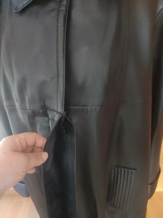 Chaquetón de piel negro