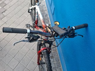 Bicicleta Rockrider MTB Roja/Blanca