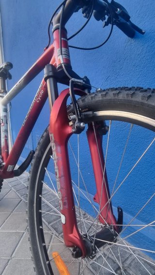 Bicicleta Rockrider MTB Roja/Blanca