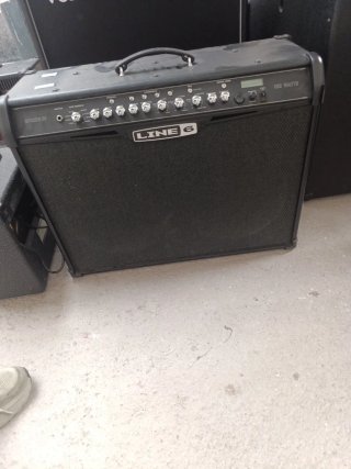 Amplificador Line6 Spider IV Guitarra