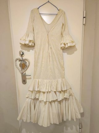 Traje Flamenca Gitana Sevillana Beige