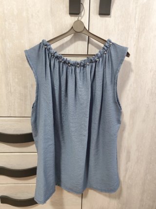 Conjunto azul cielo con tachuelas nuevo