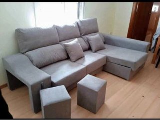 Divani chaiselongue con scatola nuovi