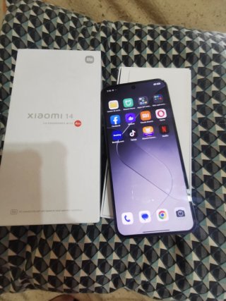 Xiaomi 14 CO-ENGINEERED WITH Leica