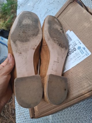 Geoux Mocasines Marrones con Detalle Dorado