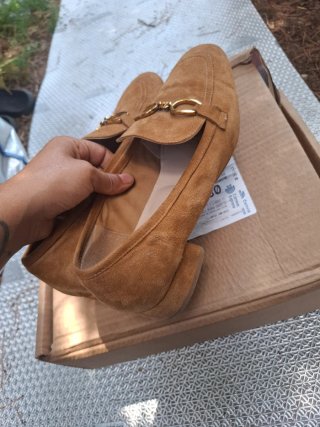 Geoux Mocasines Marrones con Detalle Dorado
