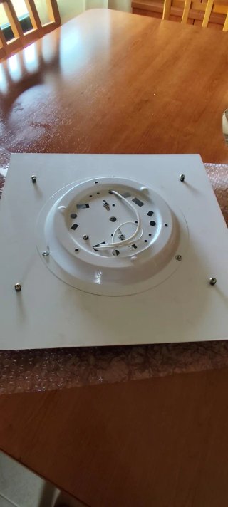Lámpara de techo de madera y cristal