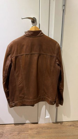 Chaqueta de cuero hecha en Italia