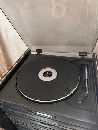 Equipo Sony: Tocadiscos, Radio y Casetera