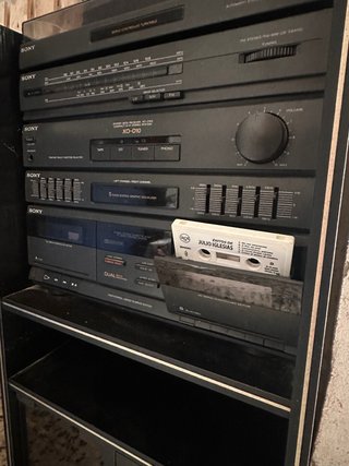Equipo Sony: Tocadiscos, Radio y Casetera