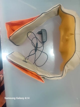 Masajeador de cuello y hombros