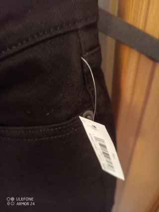 Pantalón vaquero negro Amazon Essentials