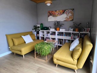 Sofá Cama Click Clack 2 Plazas Amarillo