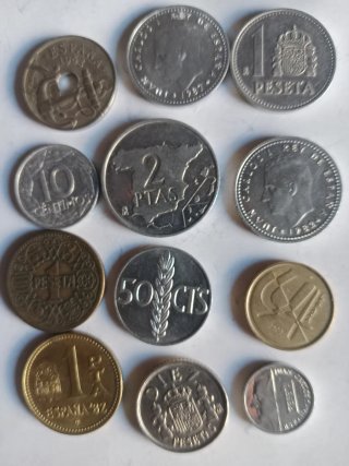 Lote 12 monedas pesetas diferentes valores