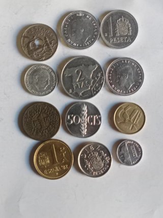 Lote 12 monedas pesetas diferentes valores