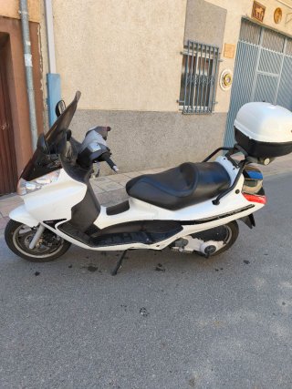 Piaggio X8 250cc.  Maxi Scooter Automática