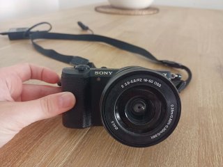 Cámara Sony ILCE-5100 Objetivo E PZ 16-50mm
