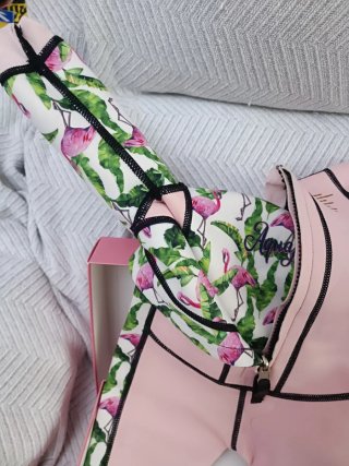 Traje de neopreno para niña