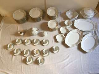 Vajilla Porcelana Blanca Decorada Azul y Oro