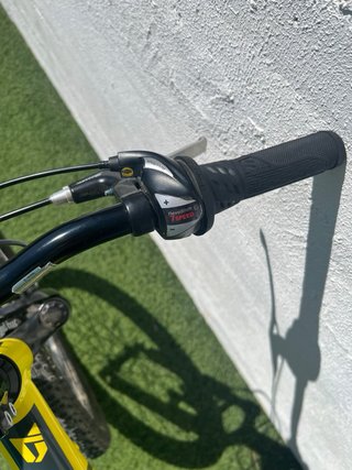 Bicicleta Montaña Infantil/Juvenil Amarilla
