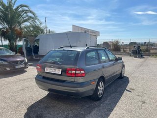 Volvo V40 2003