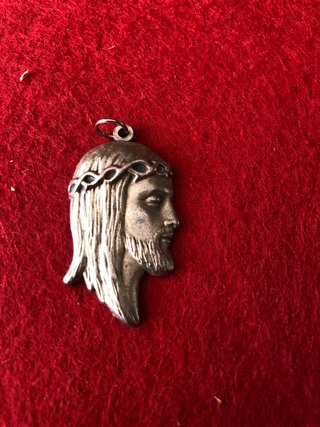 Medalla Cabeza Cristo 4x2cm