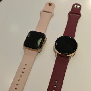 Samsung Galaxy Watch Active Rosa y Apple watch