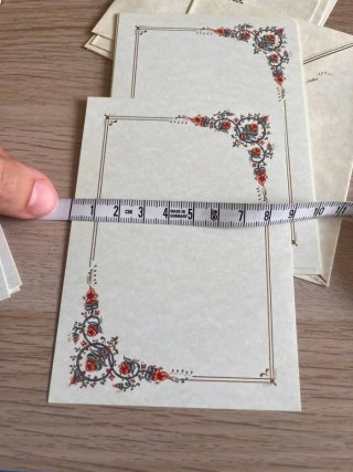 10 sobres y tarjetas con diseño floral
