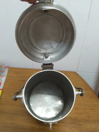 Lechera antigua de aluminio colección las tres MMM