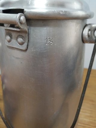 Lechera antigua de aluminio colección las tres MMM