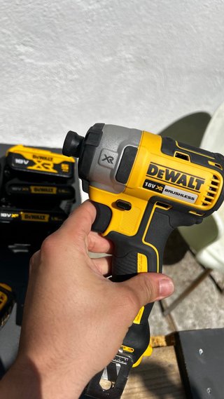 Taladro y Atornillador DeWalt 18V XR