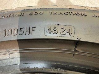 Neumáticos Bridgestone 205/45/17 88Y