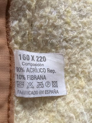 Manta de dos colores beige y marrón