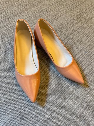 Zapatos charol marrón caramelo
