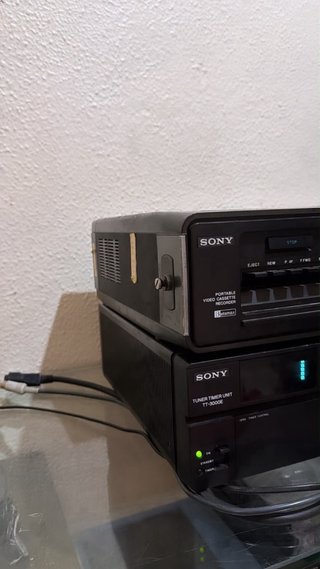 Sony Betamax  SL-3000E y sintonizadora TT-3000E