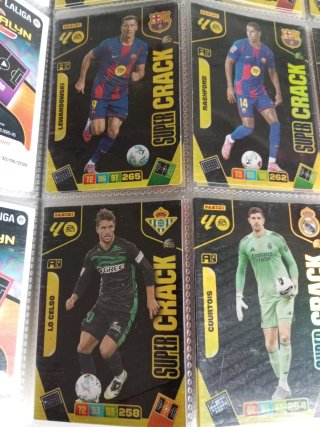 LOTE de 300 cards diferentes Adrenalyn 25/26