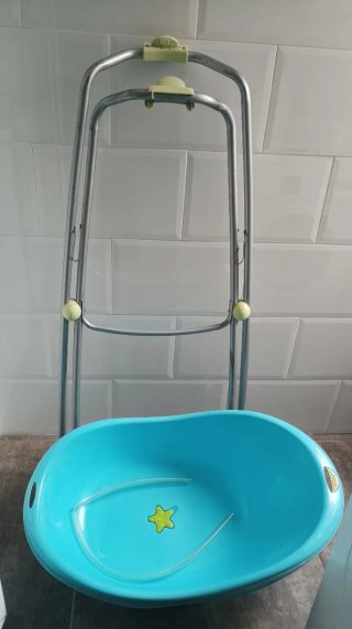 Bañera bebé azul con patas plegables