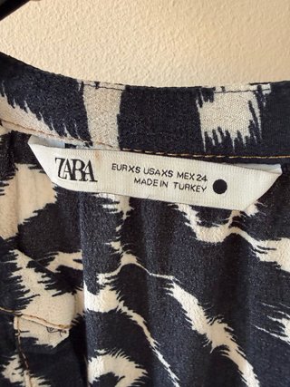 Vestido estampado Zara