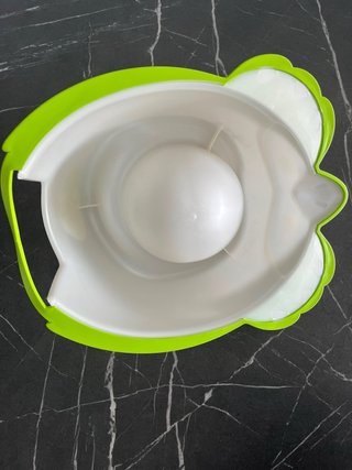 Orinal infantil rana verde para estrenar.